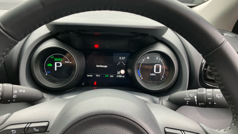 Toyota Yaris 1.5 Hybrid Design 5dr CVT Hybrid Hatchback